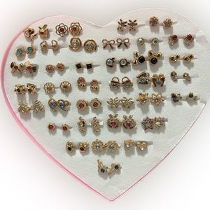 Mini 36 Pairs Of Hypoallergenic Stud Earrings 
Heart Gift Box.